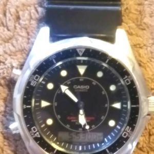 Pre owned Casio awm-320r 100m divers watch